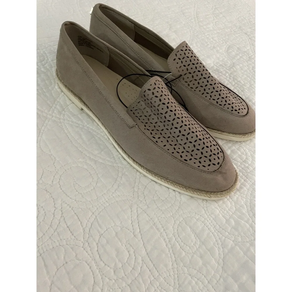 Liz Claiborne these only